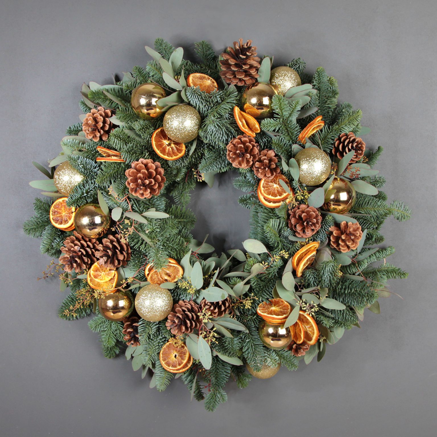 Christmas Wreath  Flower Wholesale in Singapore